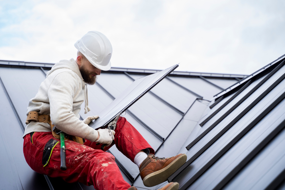 Read more about the article Advantages of Using Insulated Roof Panels in Construction